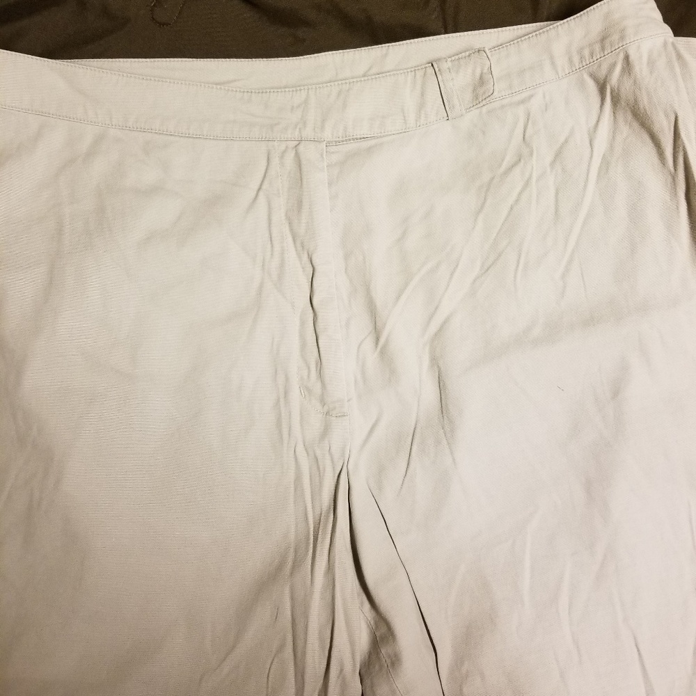 Capri Pants - Picture 2 of 5